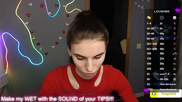 EmmyGreans online show from 02-10-25, 01:01