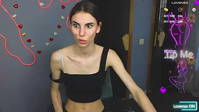 EmmyGreans online show from 03-06-25, 12:41