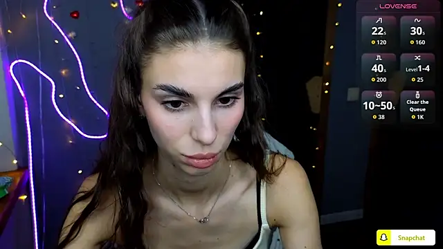 EmmyGreans online show from 09-30-25, 12:11