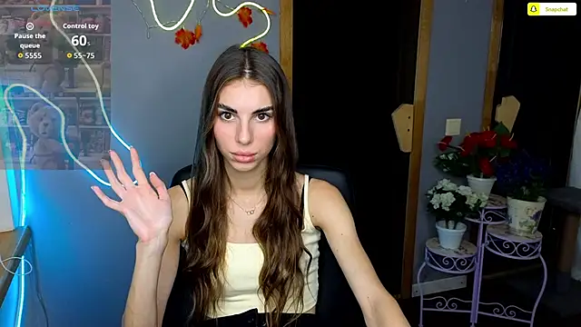 EmmyGreans online show from 11-18-25, 12:41