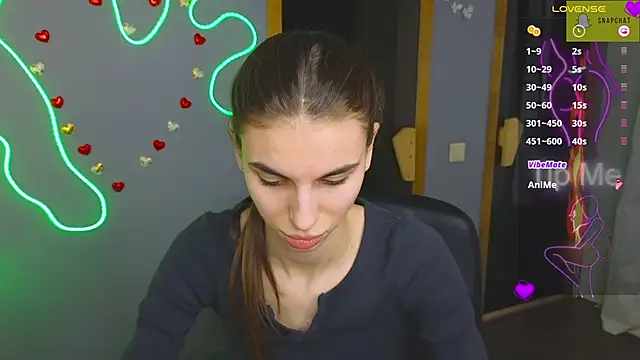 EmmyGreans online show from 03-17-25, 09:33