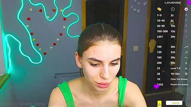 EmmyGreans online show from 02-28-25, 04:20