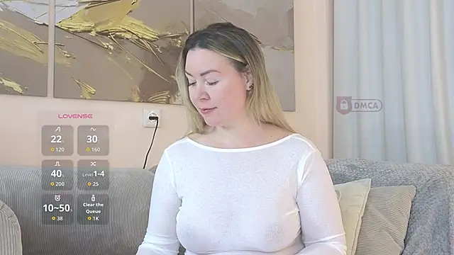 Snapshot of ElleCherry chatting on 09-14-25, 05:13 ElleCherry online show from 09-14-25, 05:13