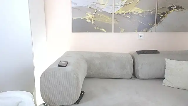 ElleCherry online show from 02-16-26, 09:24