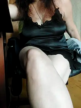 Snapshot of ViolaBloom chatting on 07-25-26, 12:22 ViolaBloom online show from 07-25-26, 12:22