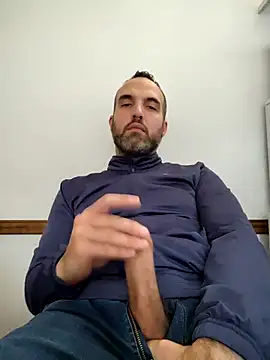 Snapshot of leon3875 chatting on 09-23-25, 03:41 leon3875 online show from 09-23-25, 03:41