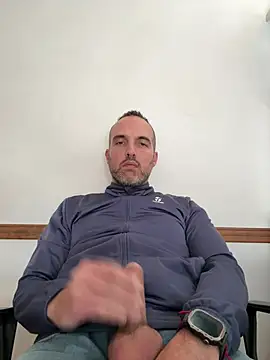 leon3875 online show from 05-22-26, 03:21