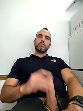 Snapshot of leon3875 chatting on 02-27-25, 03:48 leon3875 online show from 02-27-25, 03:48