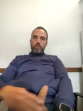 leon3875 online show from 02-05-26, 03:19