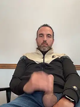 leon3875 online show from 02-24-26, 03:24