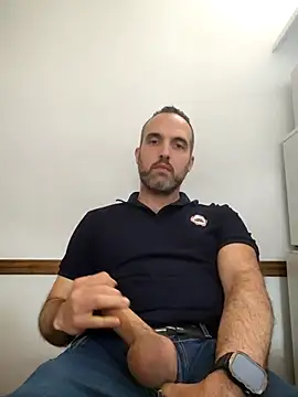 leon3875 online show from 11-28-25, 03:23