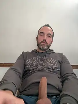 leon3875 online show from 05-08-26, 03:27
