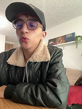 Mr evan1 online show from 01-09-26, 03:41