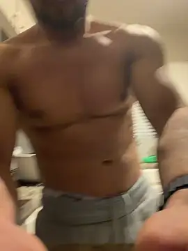 Snapshot of elchino0809 chatting on 01-13-26, 01:42 elchino0809 online show from 01-13-26, 01:42