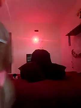 Escarlate4you  online show from 09-20-25, 11:37