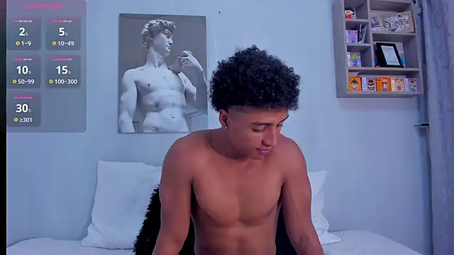 Snapshot of MagnusKing_ chatting on 10-27-25, 10:44 MagnusKing online show from 10-27-25, 10:44