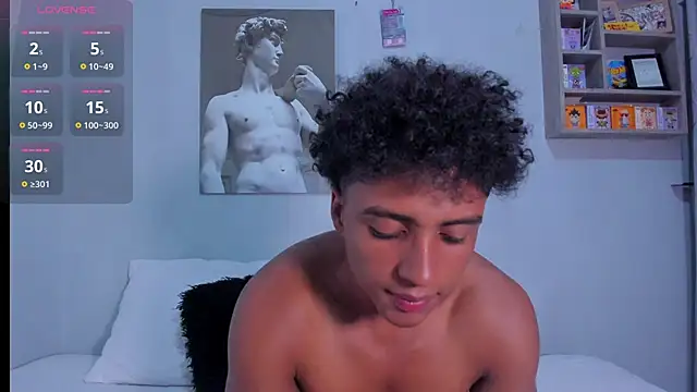 Snapshot of MagnusKing_ chatting on 11-13-25, 12:47 MagnusKing online show from 11-13-25, 12:47