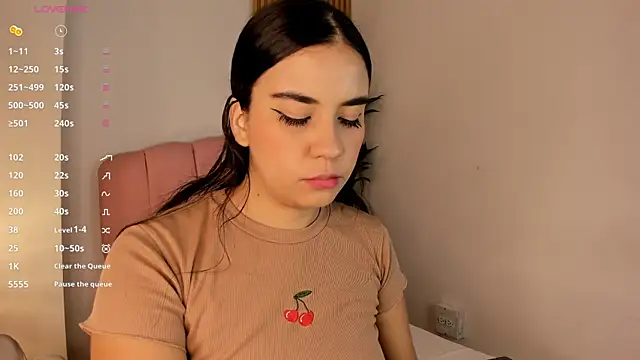 Mara Betancurt online show from 06-19-26, 07:52