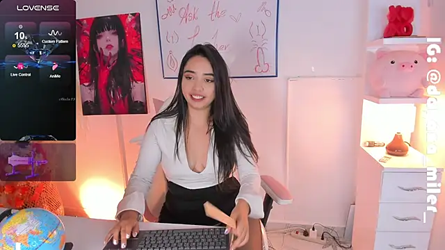 Snapshot of _dayana_miler chatting on 01-22-25, 04:34 dayana miler online show from 01-22-25, 04:34