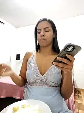 Snapshot of Bella_Anjoss chatting on 01-15-25, 02:38 Bella Anjoss online show from 01-15-25, 02:38