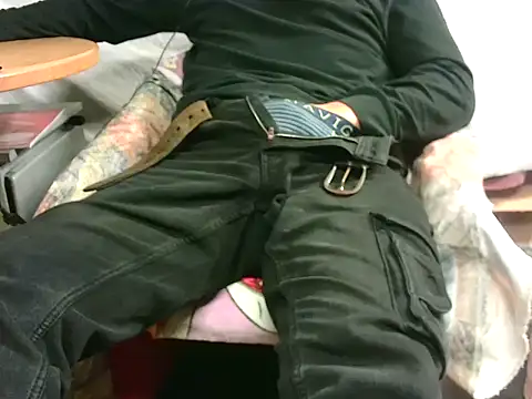 Giulio35 Pika online show from 12-02-25, 05:14