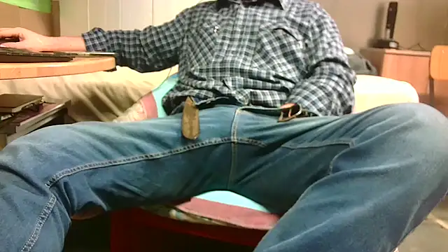 Giulio35 Pika online show from 02-17-26, 05:21