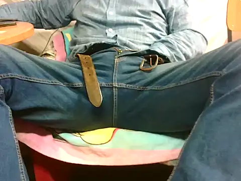 Giulio35 Pika online show from 10-26-25, 02:06