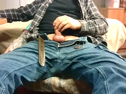 Giulio35 Pika online show from 04-04-26, 06:09