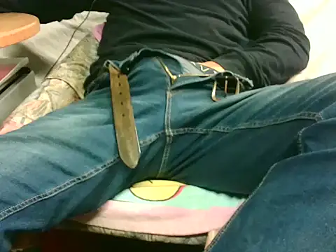 Giulio35 Pika online show from 11-11-25, 04:13