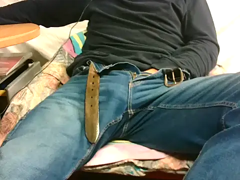 Giulio35 Pika online show from 11-19-25, 04:07