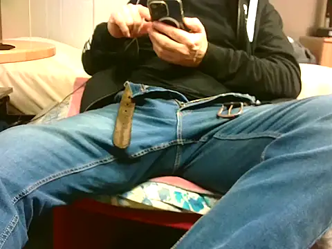 Giulio35 Pika online show from 02-15-26, 04:39