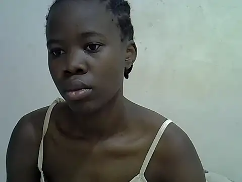 Snapshot of hey_its_andreana chatting on 10-14-25, 06:08 hey its andreana online show from 10-14-25, 06:08
