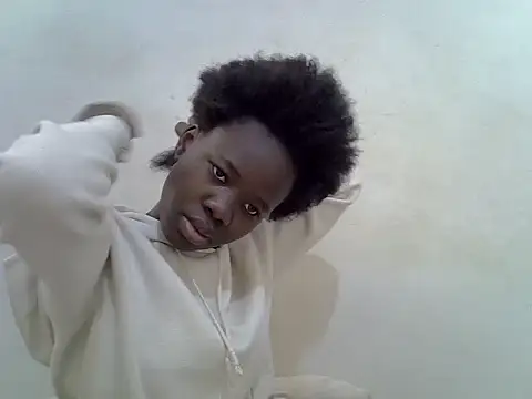 Snapshot of hey_its_andreana chatting on 10-04-25, 10:50 hey its andreana online show from 10-04-25, 10:50