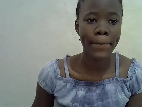 Snapshot of hey_its_andreana chatting on 10-08-25, 01:34 hey its andreana online show from 10-08-25, 01:34