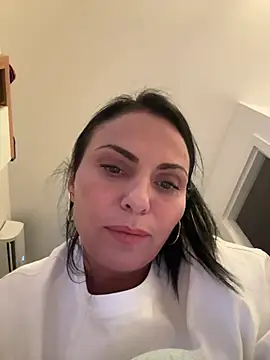 KimKelly13 online show from 04-08-26, 06:09