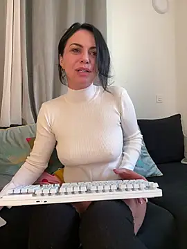 KimKelly13 online show from 01-10-26, 09:04