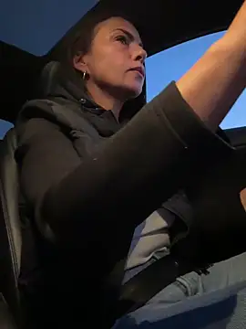 KimKelly13 online show from 03-25-26, 05:51