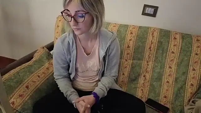sexy blondie92 online show from 04-28-26, 09:08