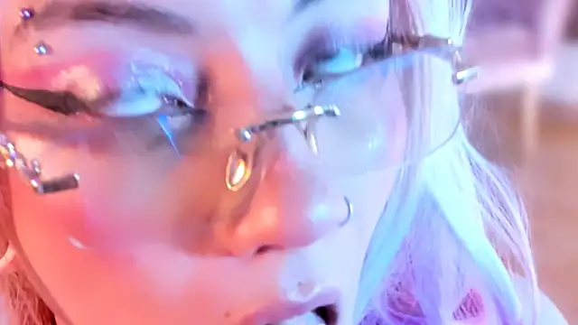 Broklinwhite  online show from 11-06-25, 02:43