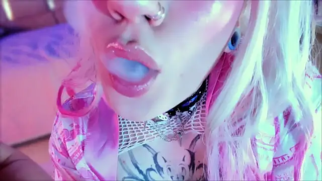 Broklinwhite  online show from 12-05-25, 02:26