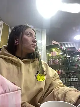 Broklinwhite  online show from 06-26-26, 01:06