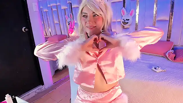 Broklinwhite  online show from 04-10-26, 02:35