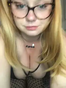 chloetarducci online show from 03-02-25, 05:20