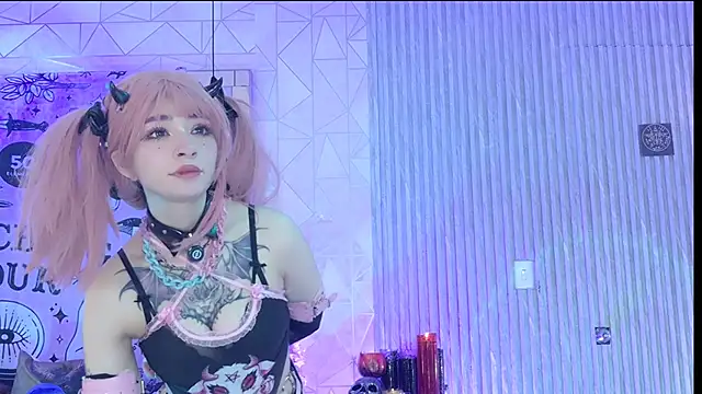 zephirahabney online show from 12-05-25, 03:10