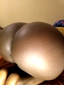 Misskhalifa  online show from 12-20-25, 12:13