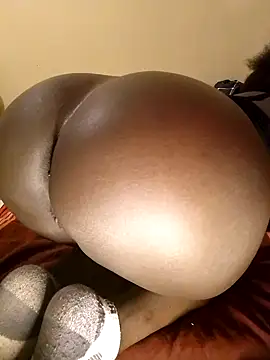 Misskhalifa  online show from 10-03-25, 06:37