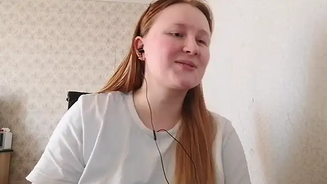 Snapshot of Anika_Lipps chatting on 03-07-25, 12:45 Anika Lipps online show from 03-07-25, 12:45