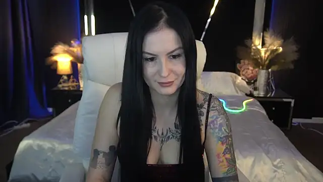 AmberDismond online show from 11-16-25, 06:40