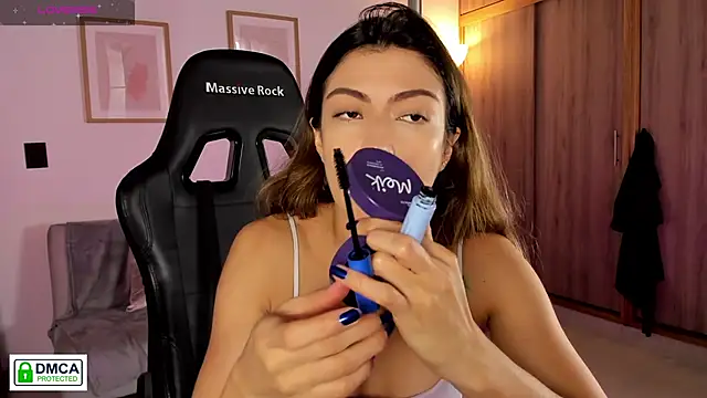 Lilabril online show from 04-22-26, 02:35