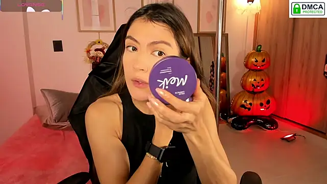 Lilabril online show from 10-16-25, 02:36